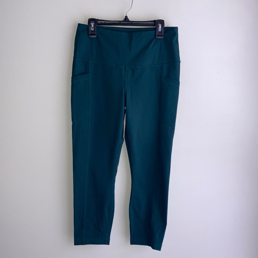 Women’s Green Yogalicious Leggings Size Medium